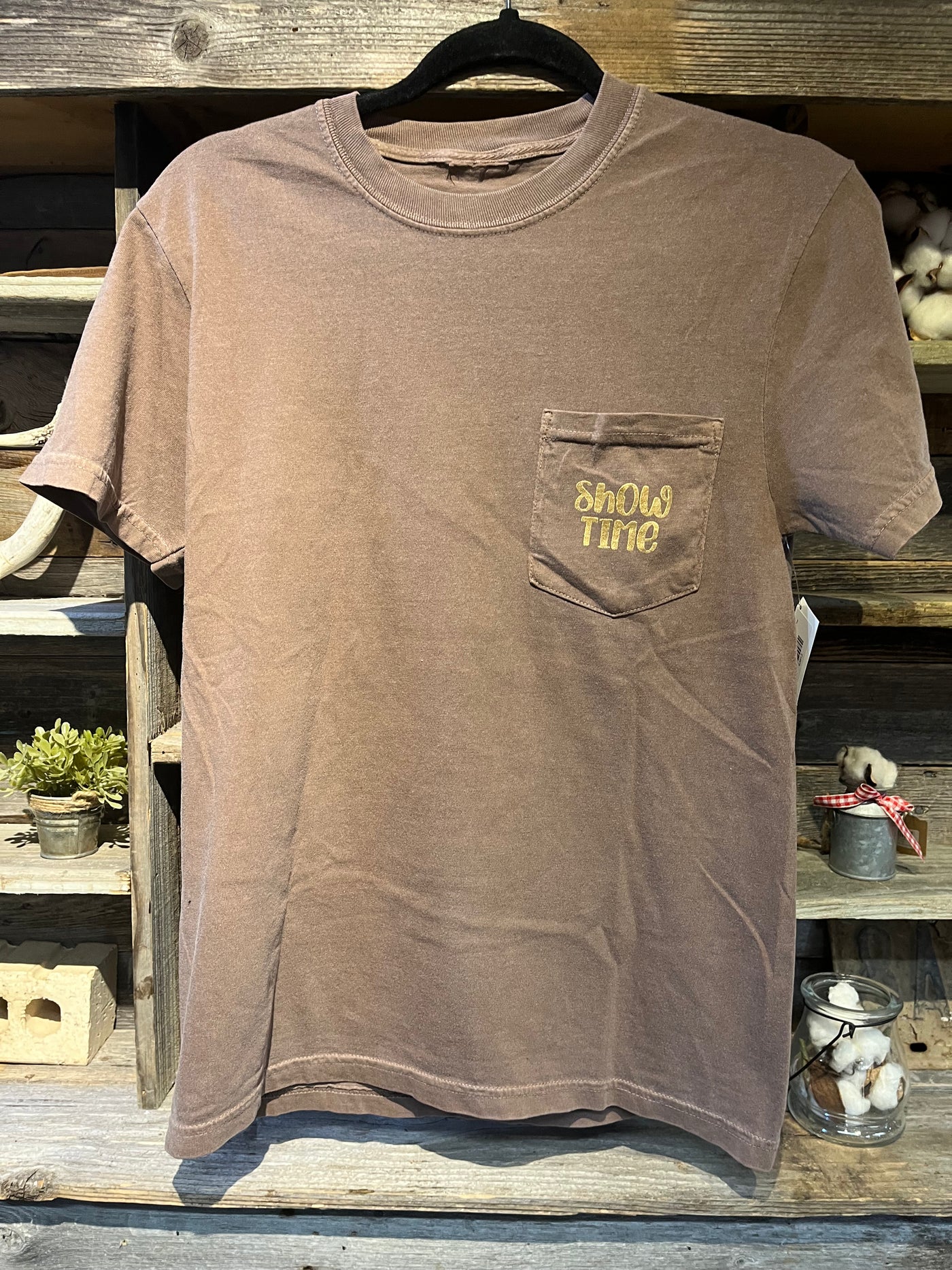 SHOWTIME STOCKSHOW POCKET TEE