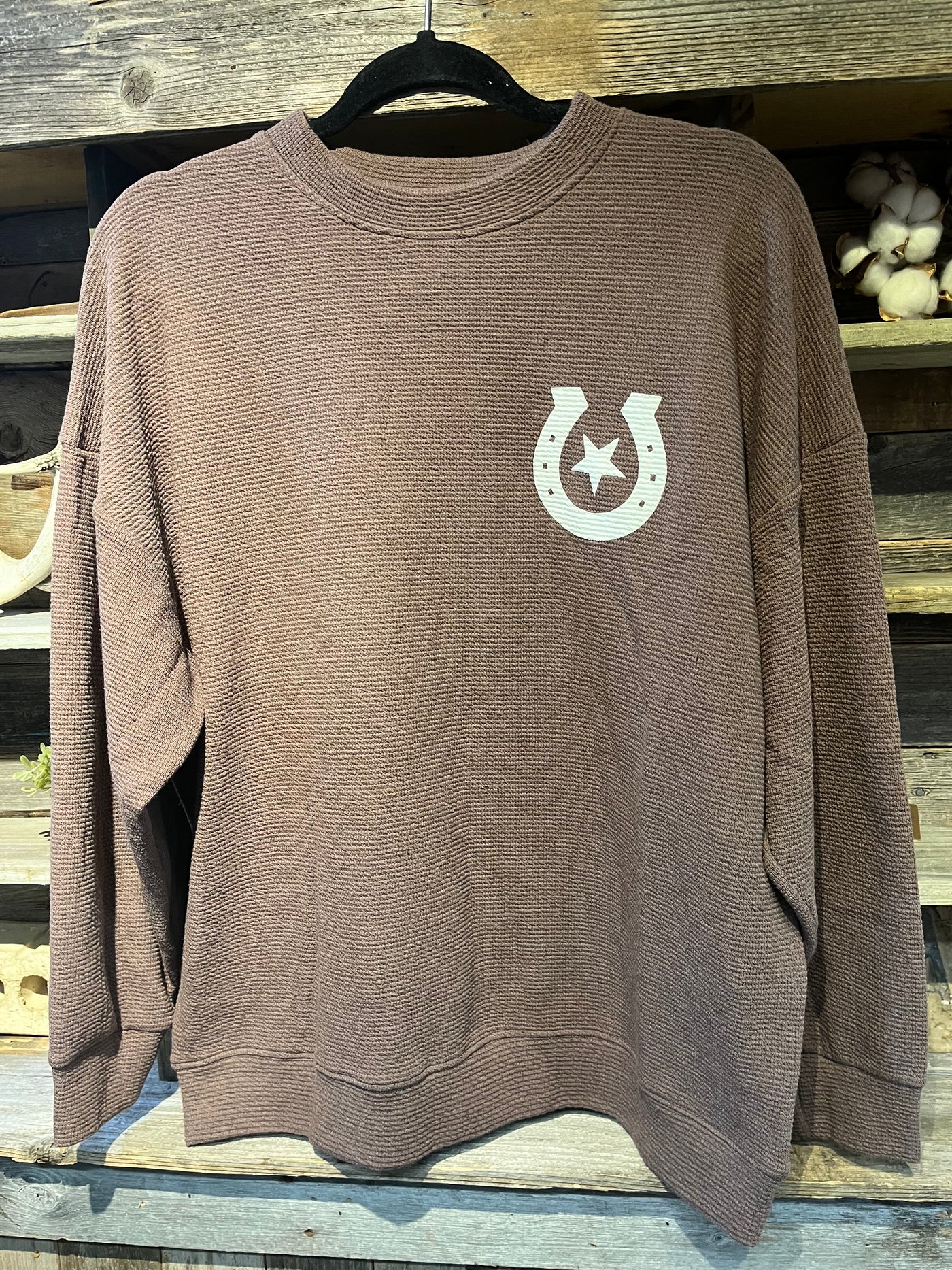 HORSESHOE CLOUDY KNIT TOP