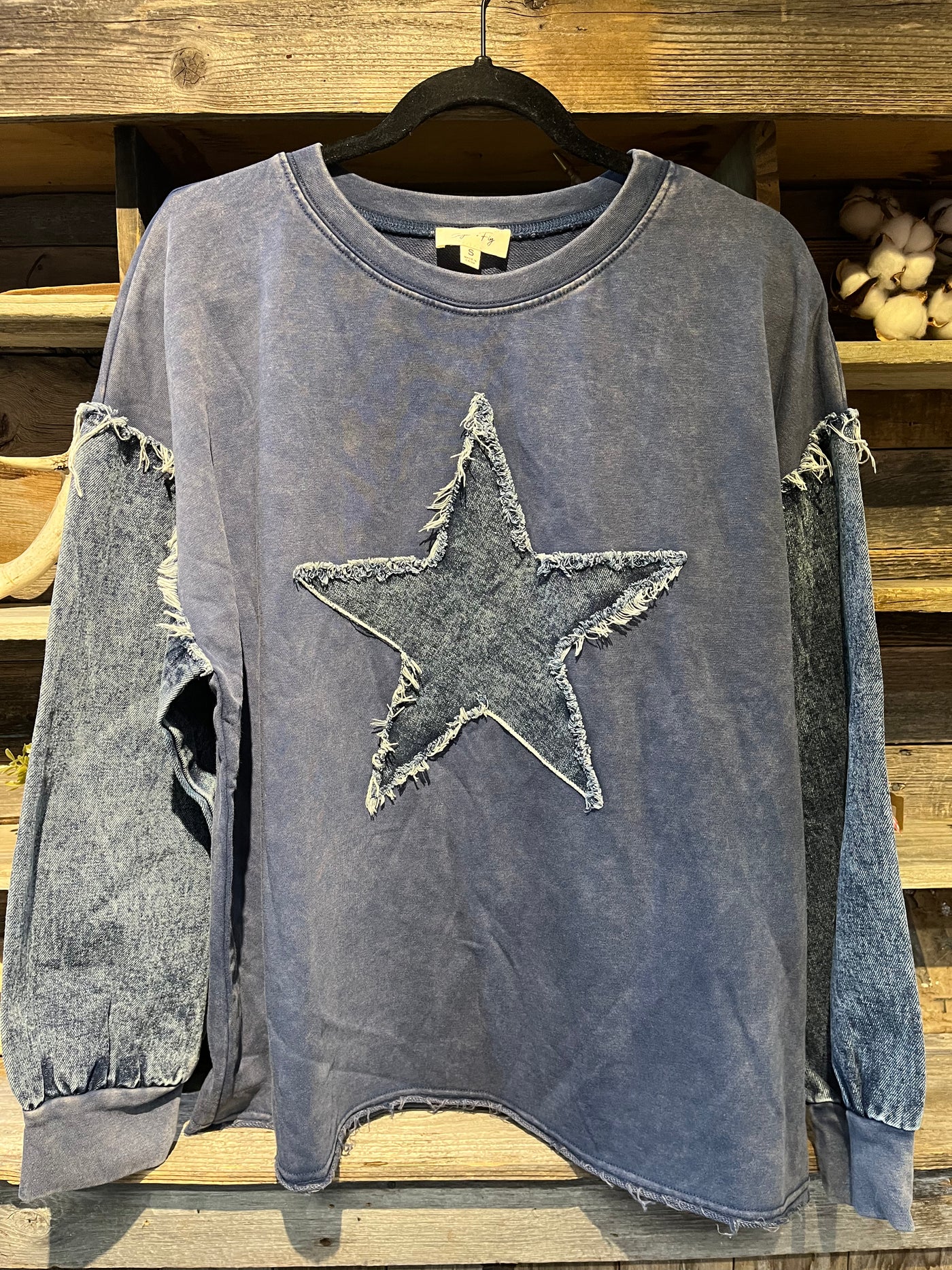 BLUE DENIM STAR SWEATSHIRT