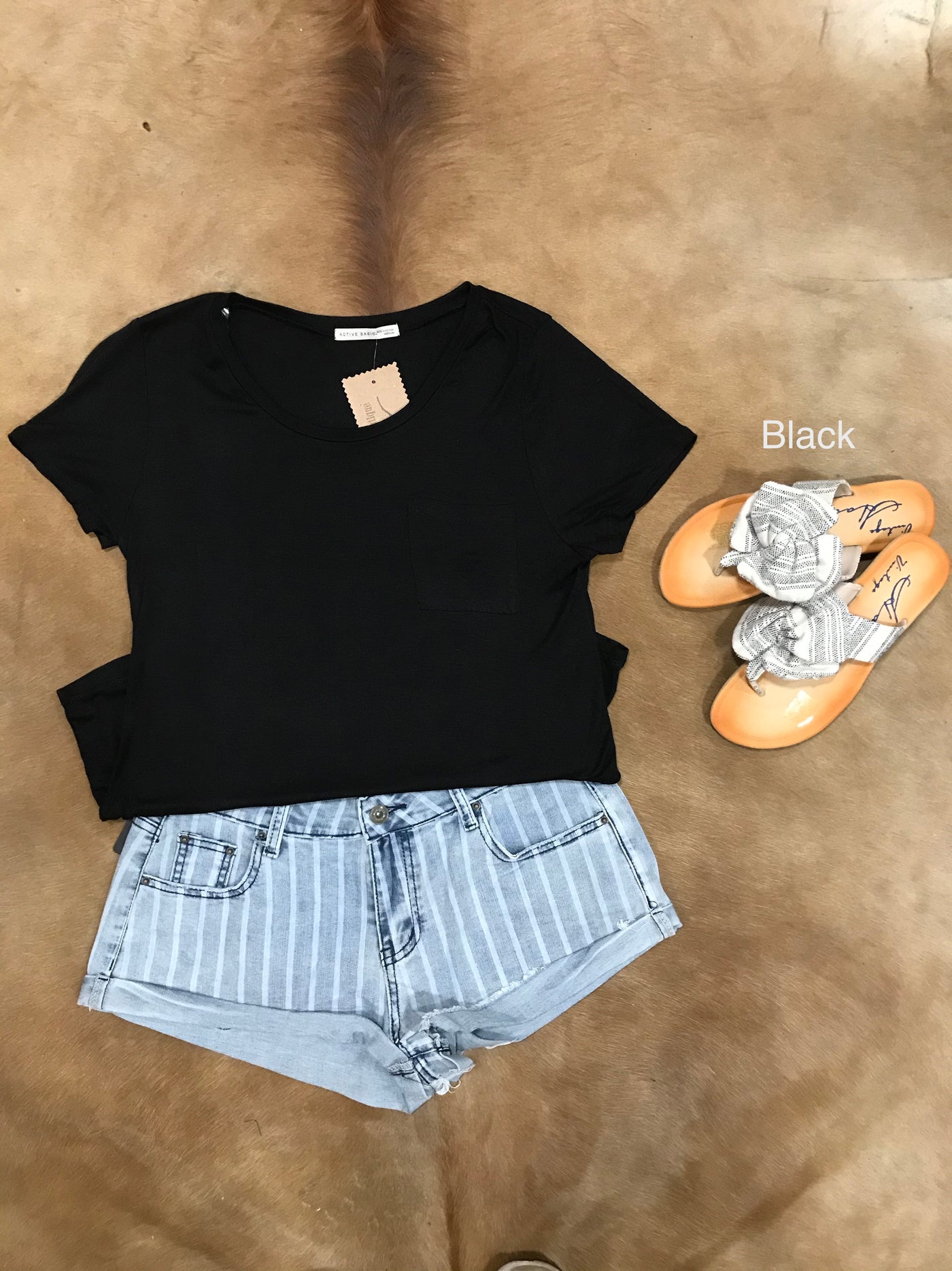 AB Basic U-Neck T-Shirt with Pocket*
