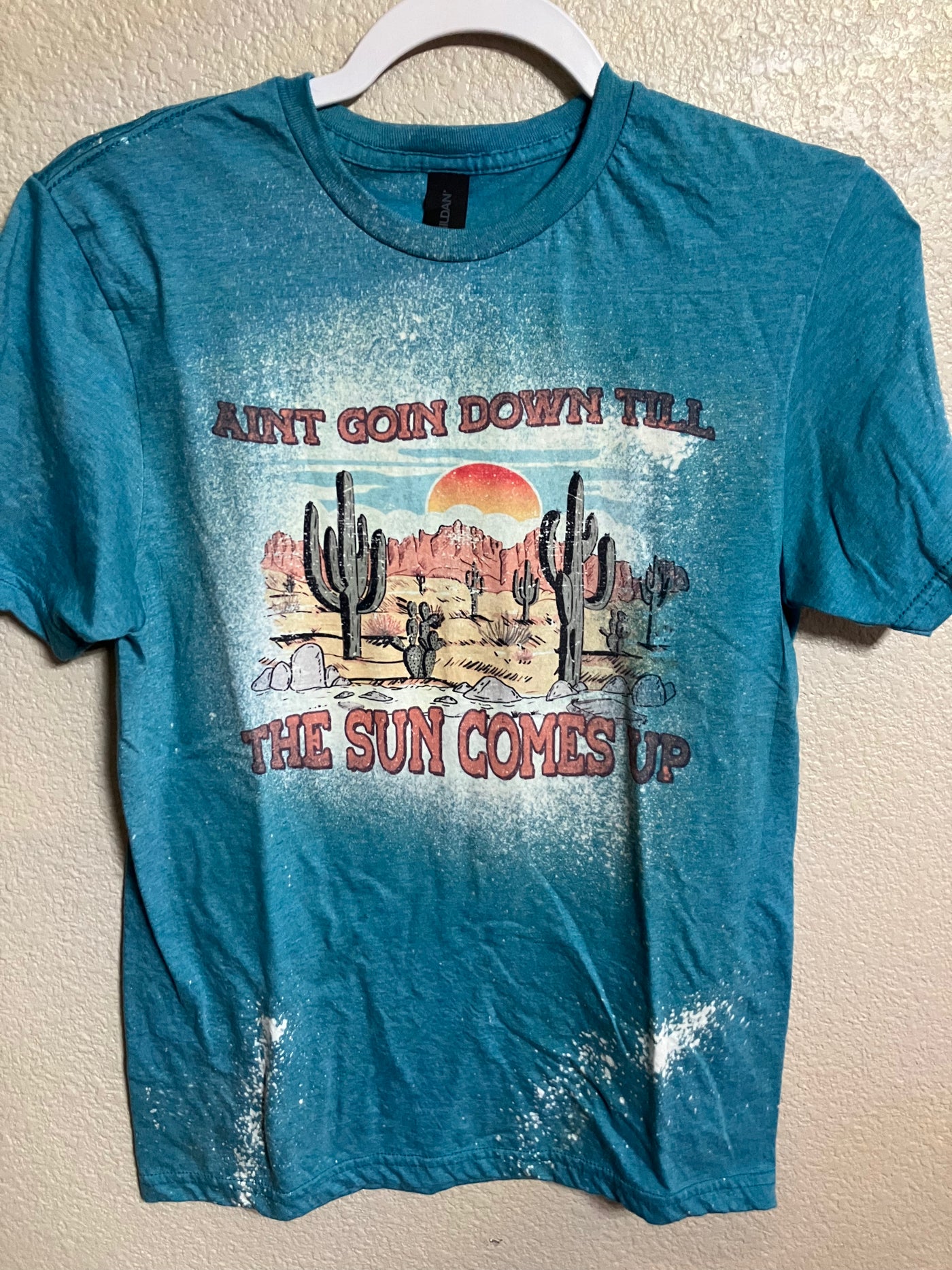 Ain't going down Tee